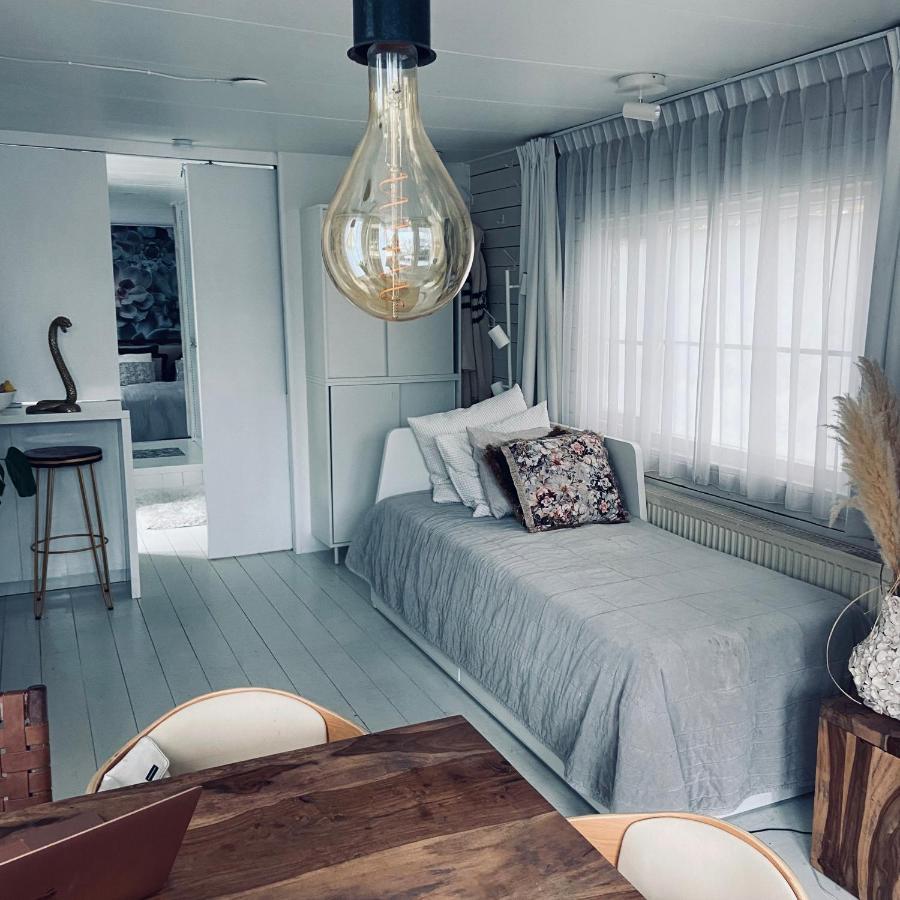 Bed and Breakfast Houseboat Bonnie Amsterdam Esterno foto